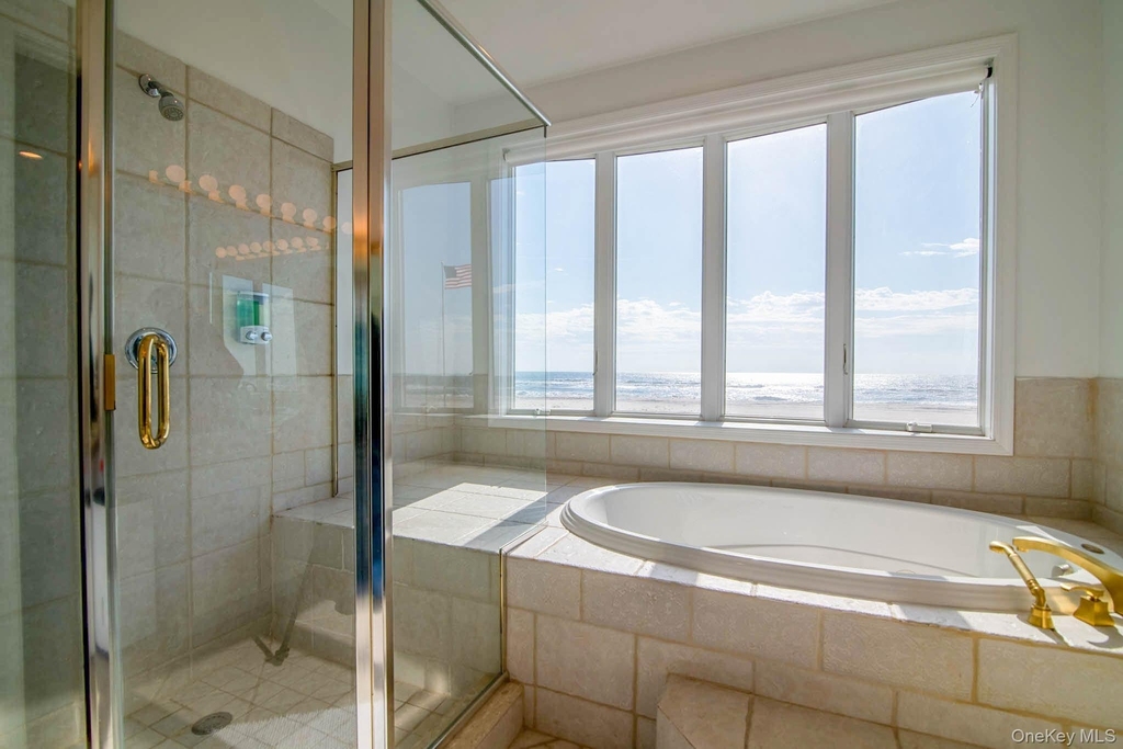 675 Dune Road - Photo 17