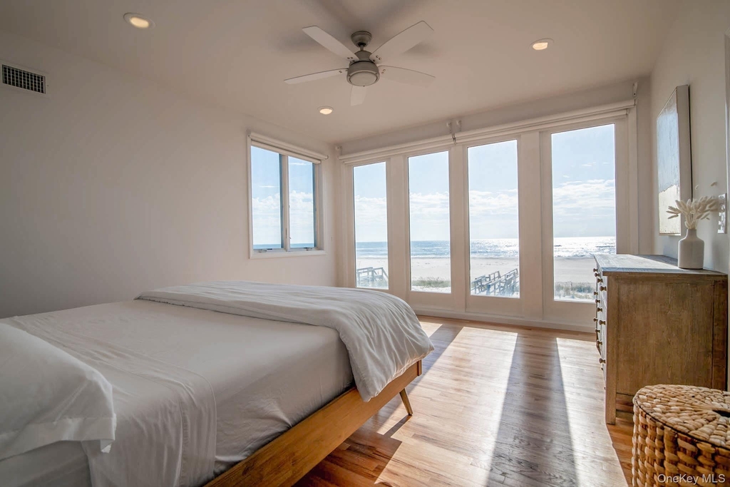 675 Dune Road - Photo 16