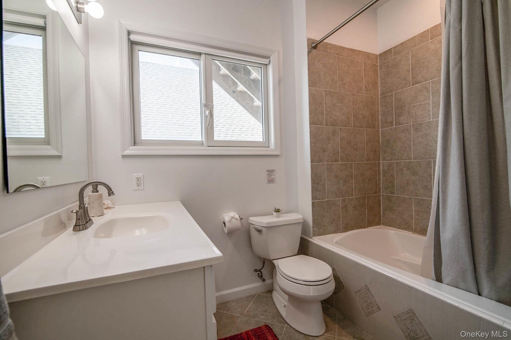 675 Dune Road - Photo 14