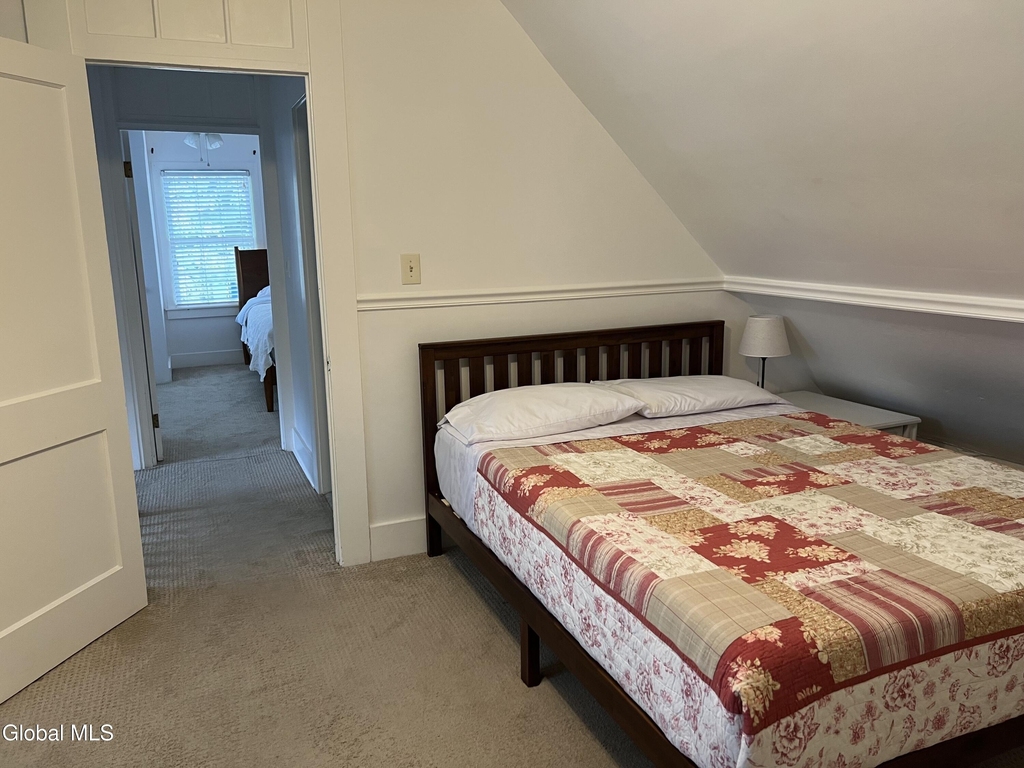 223 Lake Avenue - Photo 6