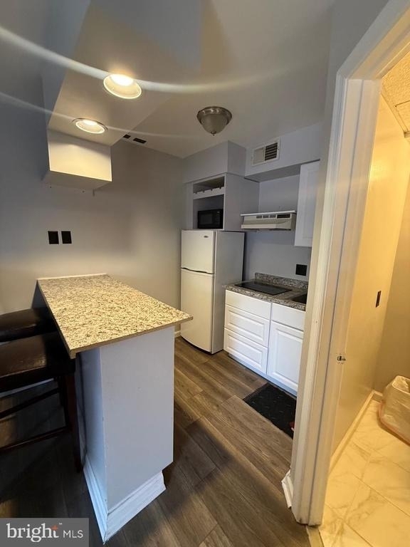 2971 Valley Avenue - Photo 2