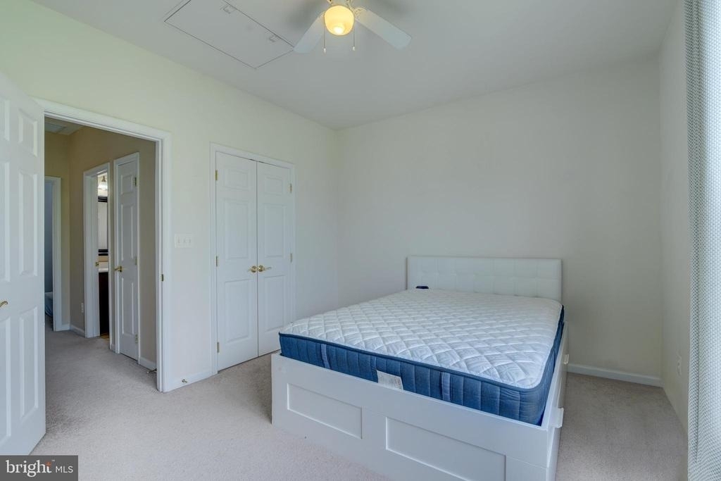 43920 Hickory Corner Terrace - Photo 15