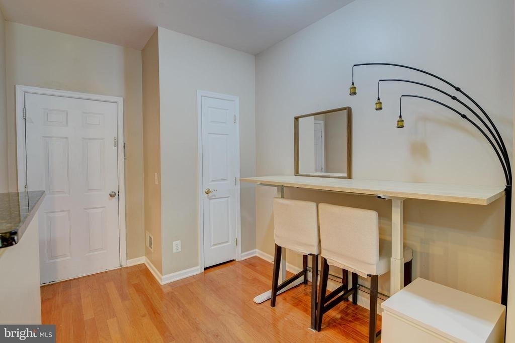 43920 Hickory Corner Terrace - Photo 5