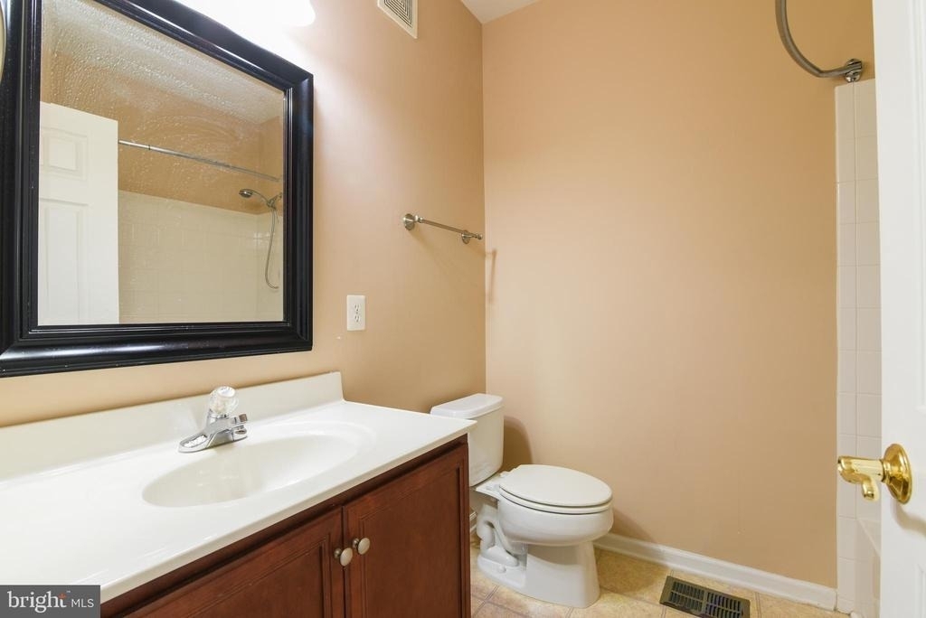 43920 Hickory Corner Terrace - Photo 17