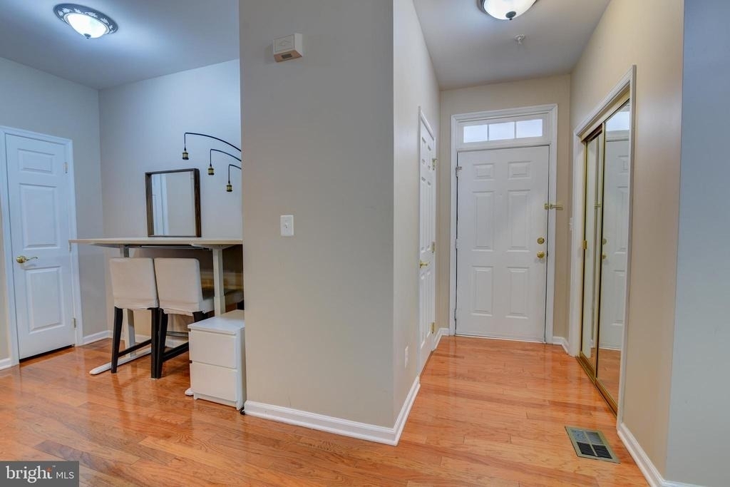 43920 Hickory Corner Terrace - Photo 4