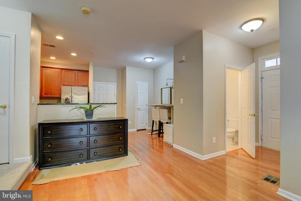 43920 Hickory Corner Terrace - Photo 6