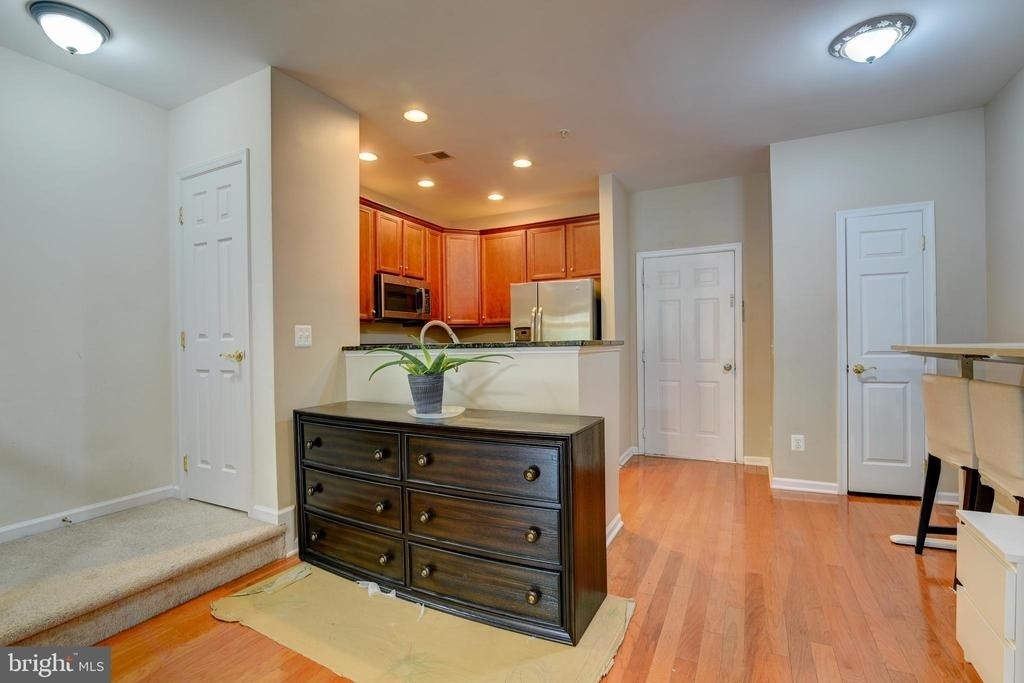 43920 Hickory Corner Terrace - Photo 7