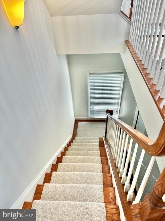 1607 Seneca Avenue - Photo 15