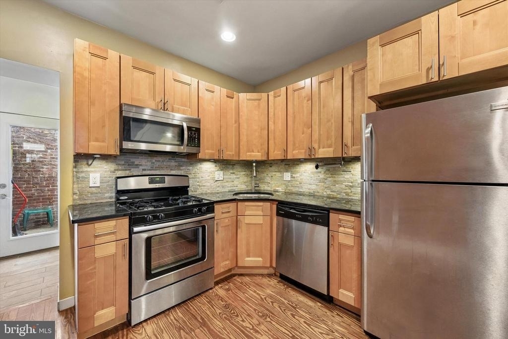 2663 Martha Street - Photo 7