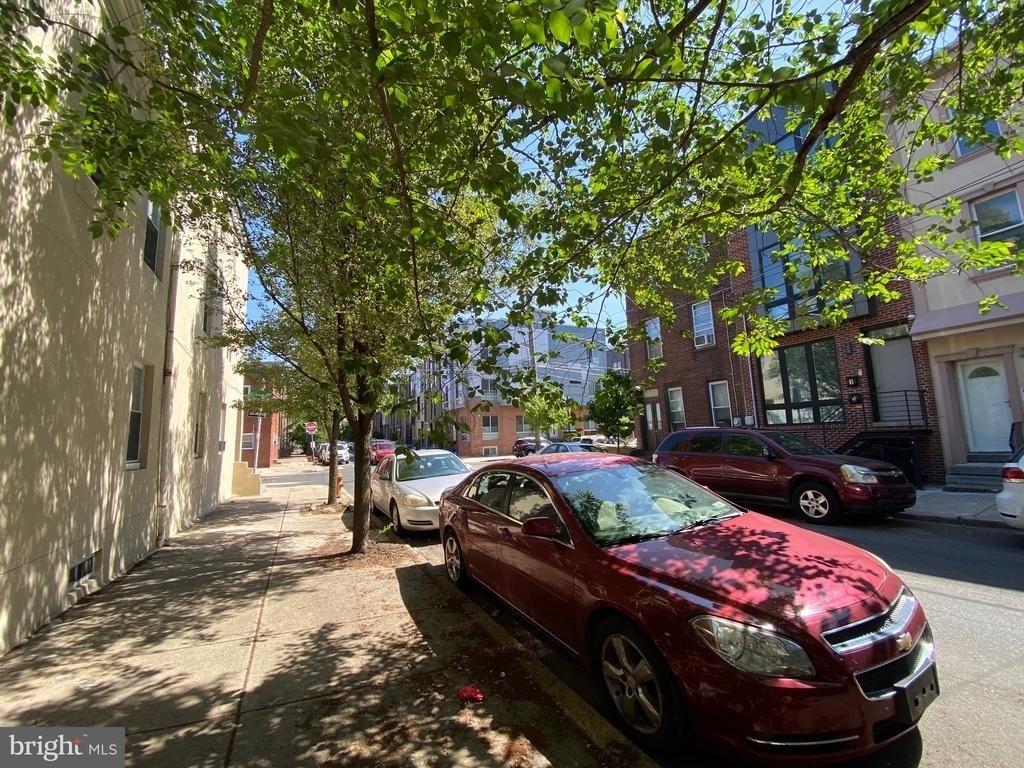 2031 E Susquehanna Avenue - Photo 12