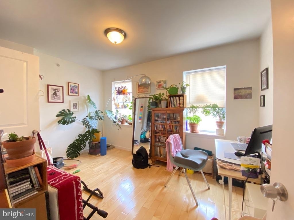 2031 E Susquehanna Avenue - Photo 4