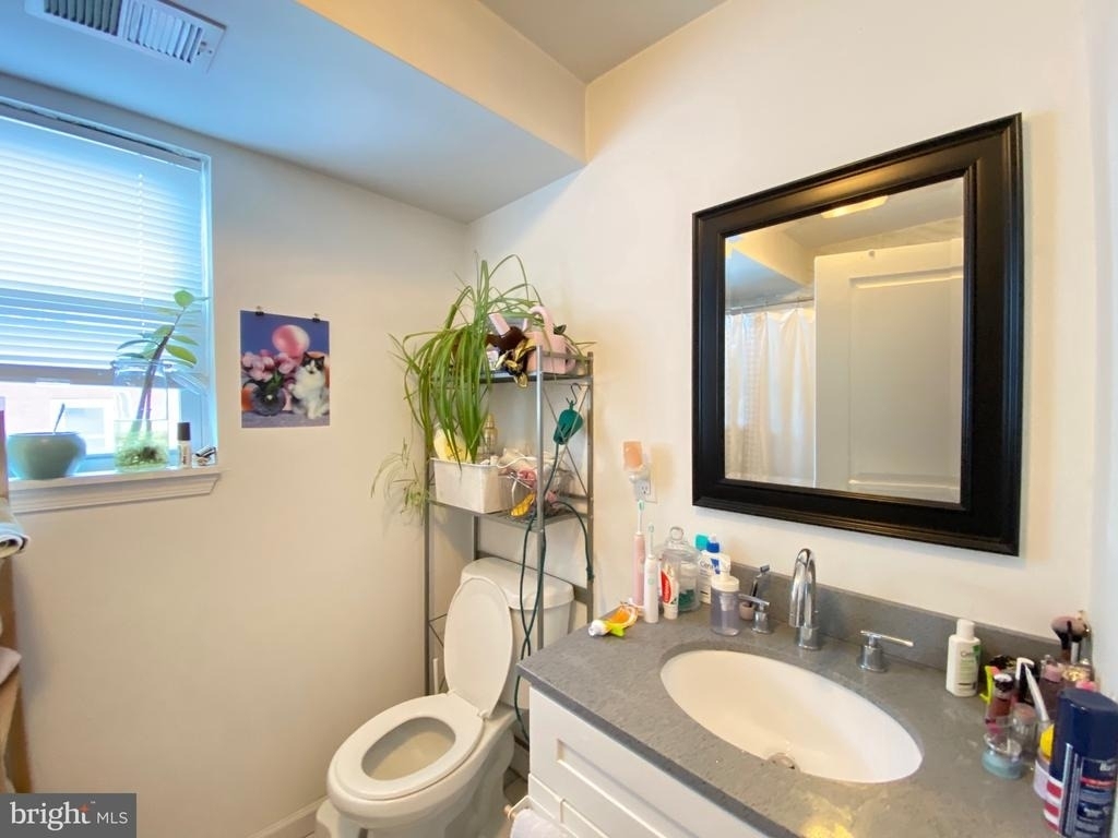 2031 E Susquehanna Avenue - Photo 7