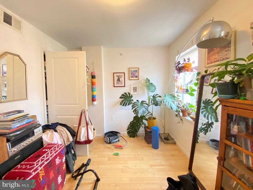 2031 E Susquehanna Avenue - Photo 5