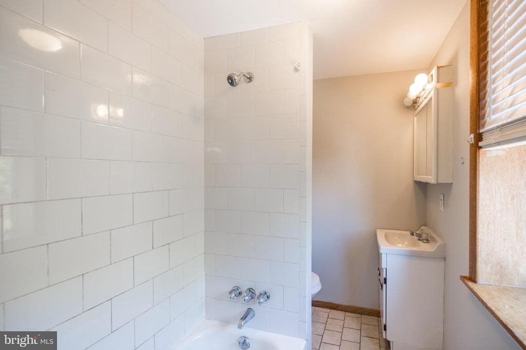 734 S 9th Street - Photo 6