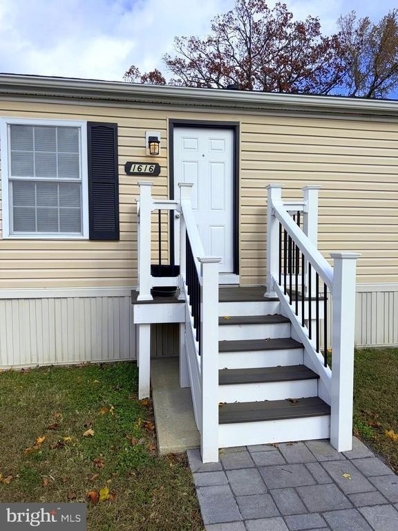 1616 N Main Street - Photo 0