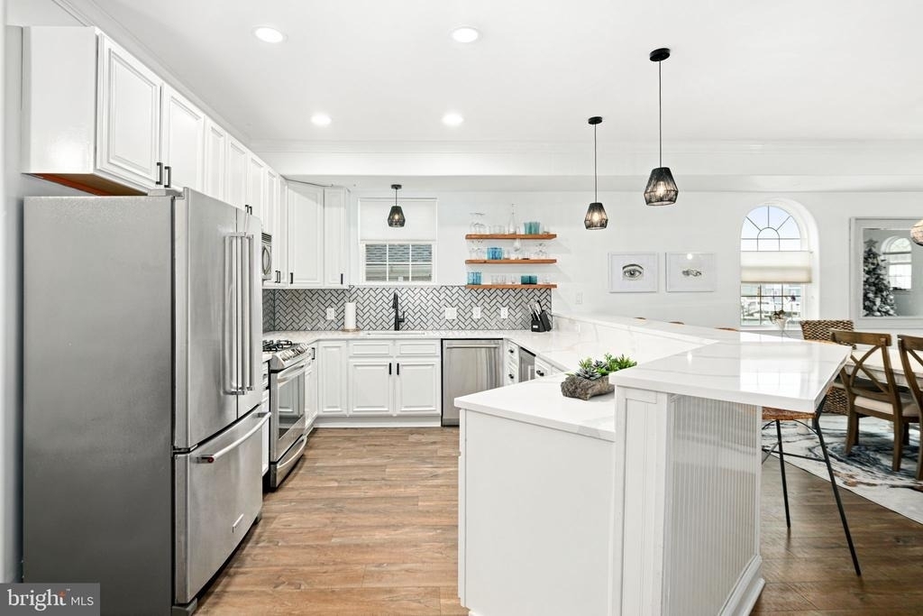 536 W Montgomery Avenue - Photo 11