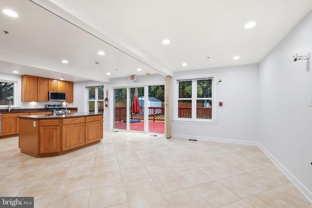 711 Lamberton Drive - Photo 18