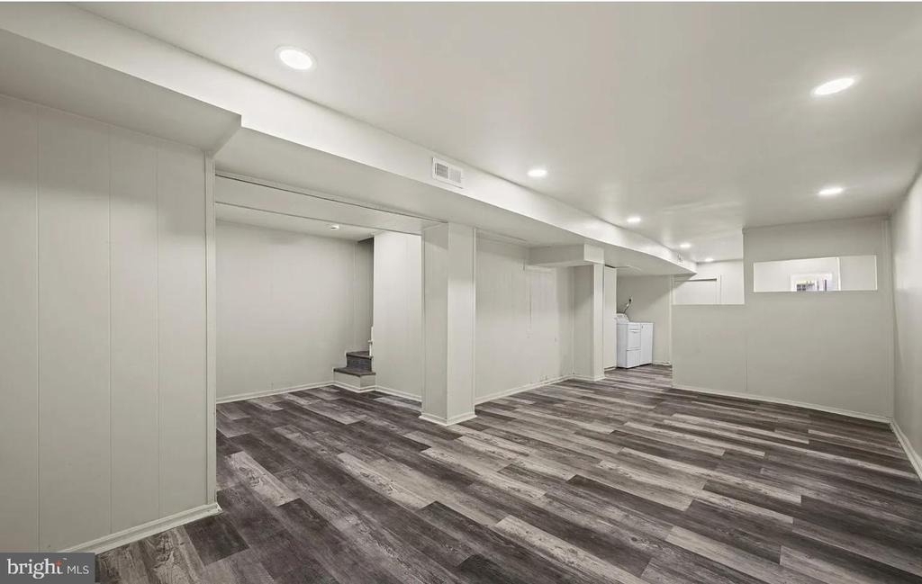 3030 Windsor Avenue - Photo 9