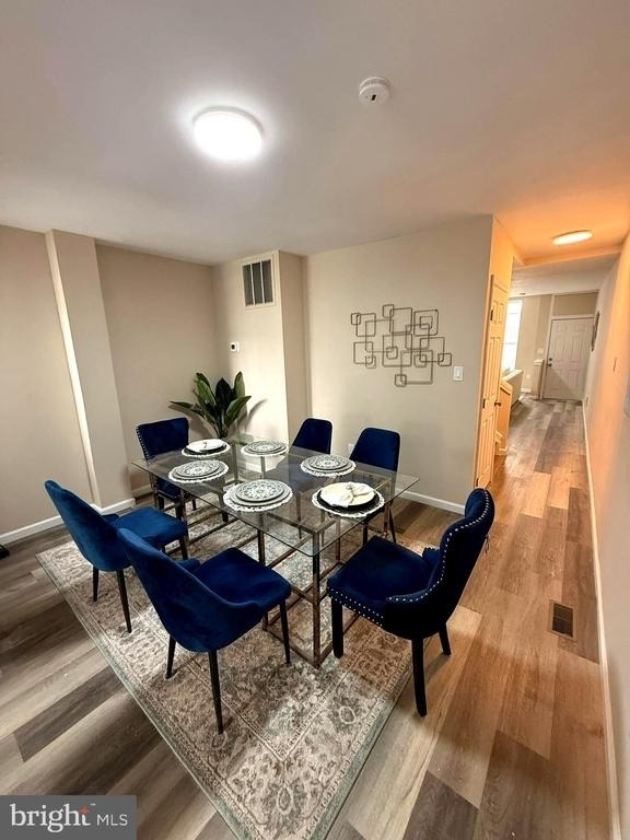 1026 E North Avenue - Photo 2