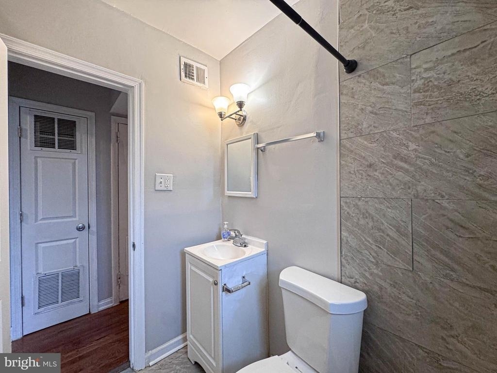 4630 Hillside Road Se - Photo 6