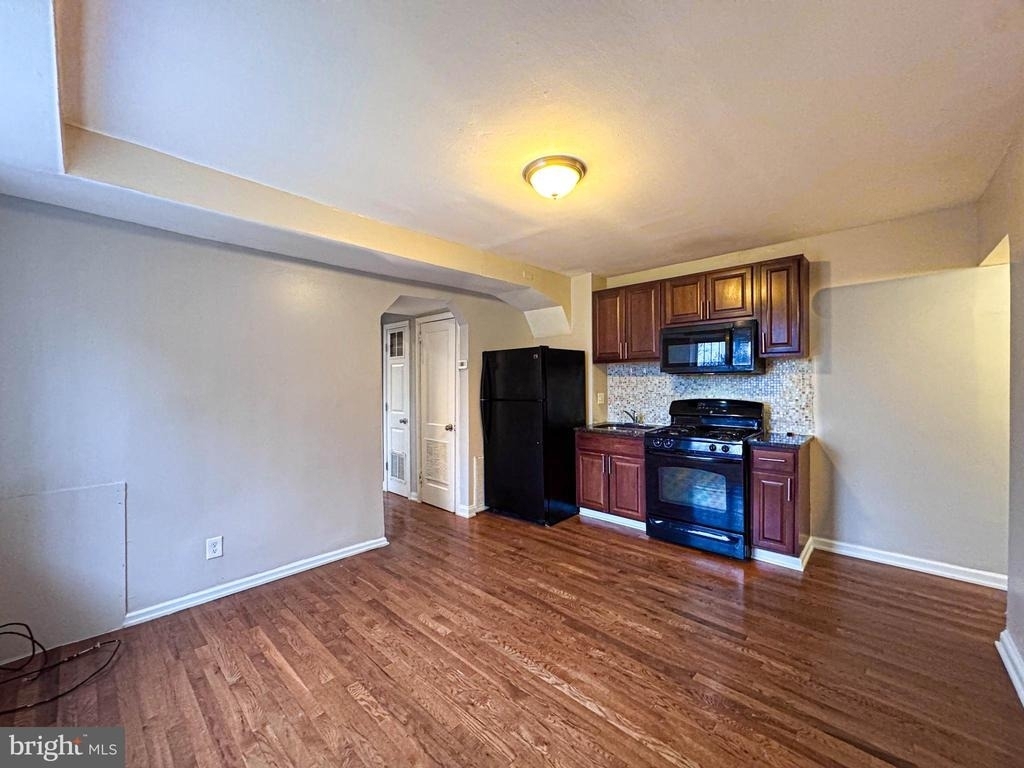 4630 Hillside Road Se - Photo 8