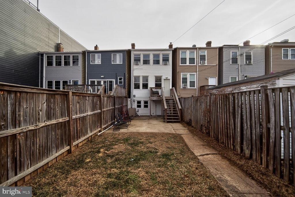 632 Franklin Street Ne - Photo 13