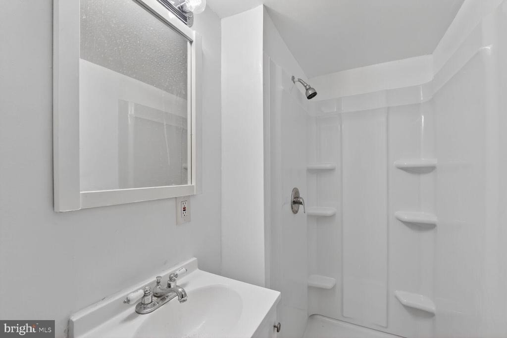 632 Franklin Street Ne - Photo 12