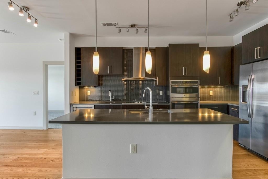 3600 S Lamar Blvd - Photo 4