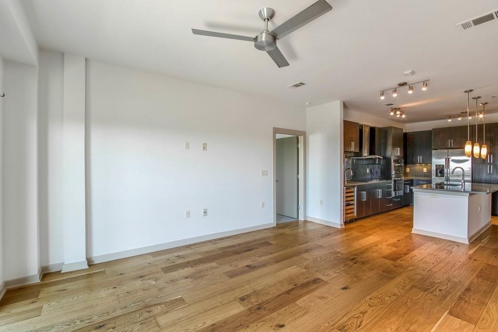 3600 S Lamar Blvd - Photo 8