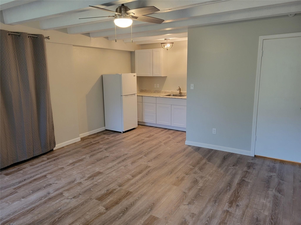 5916 Lago Vista Way - Photo 5
