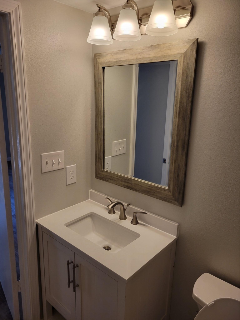5916 Lago Vista Way - Photo 10