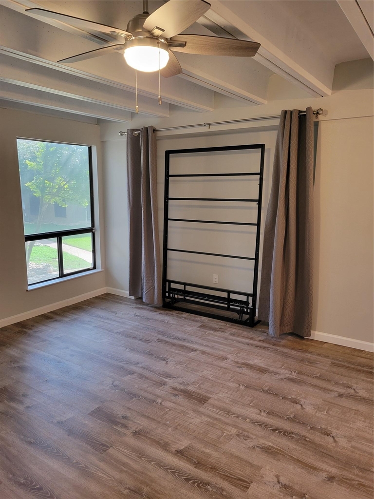 5916 Lago Vista Way - Photo 12