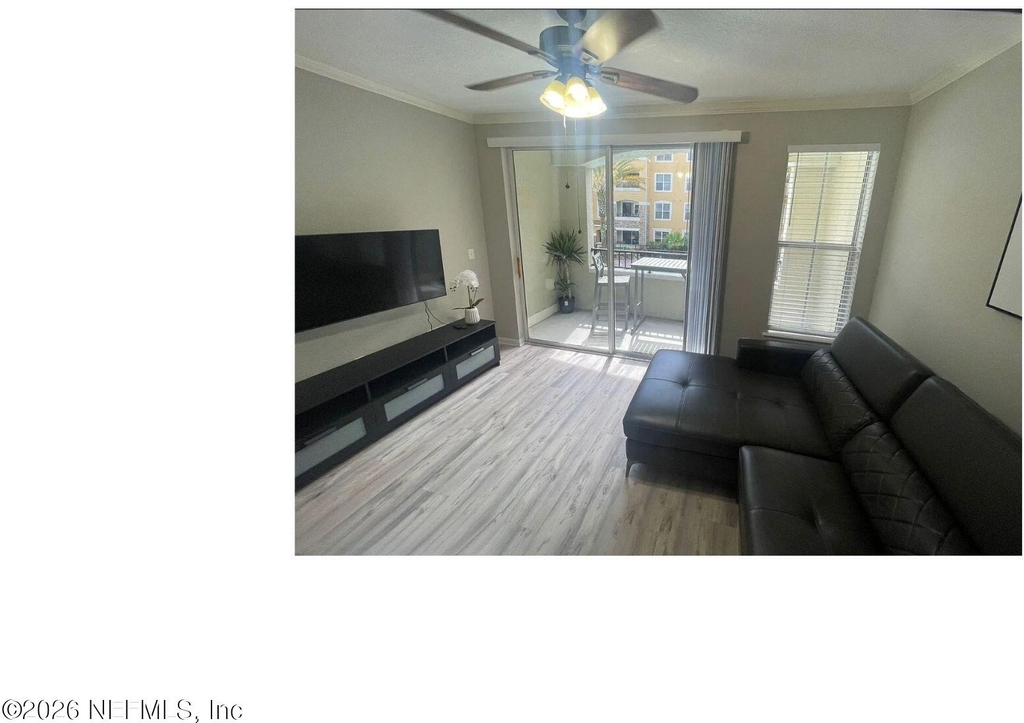 8539 W Gate Prwy - Photo 2