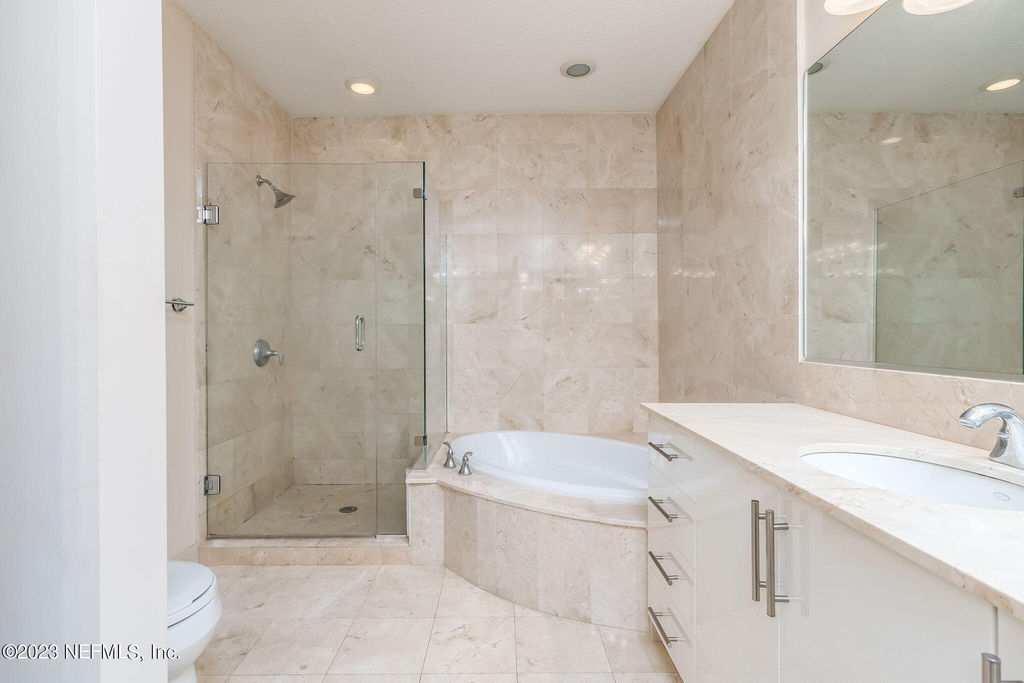 1431 Riverplace Boulevard - Photo 9