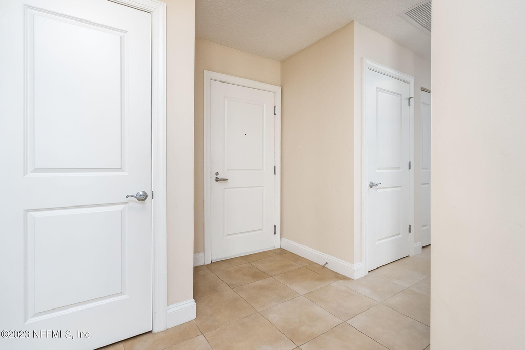1431 Riverplace Boulevard - Photo 28