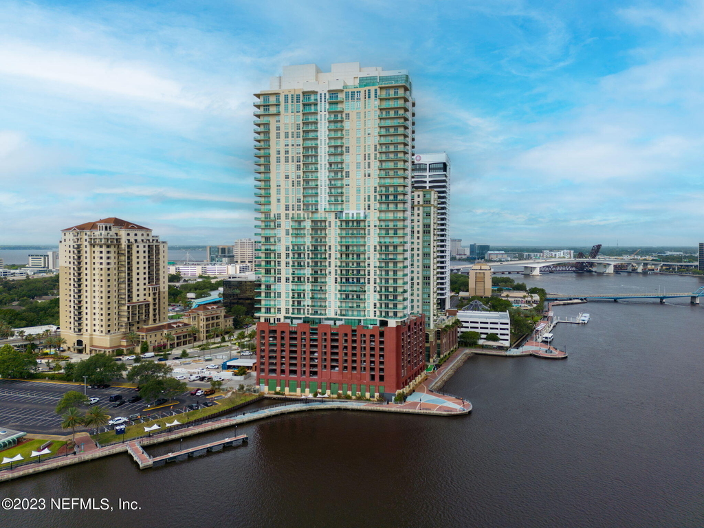 1431 Riverplace Boulevard - Photo 29