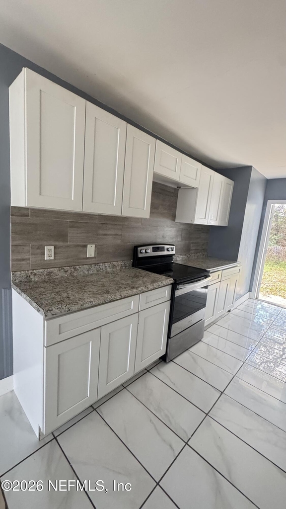 1052 Maynard Street - Photo 0