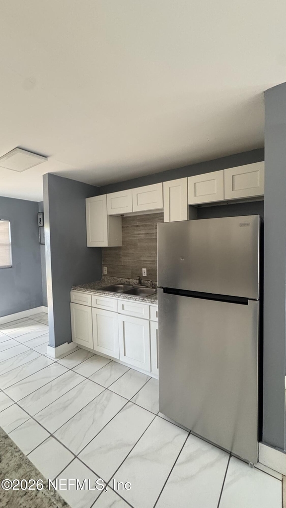 1052 Maynard Street - Photo 1