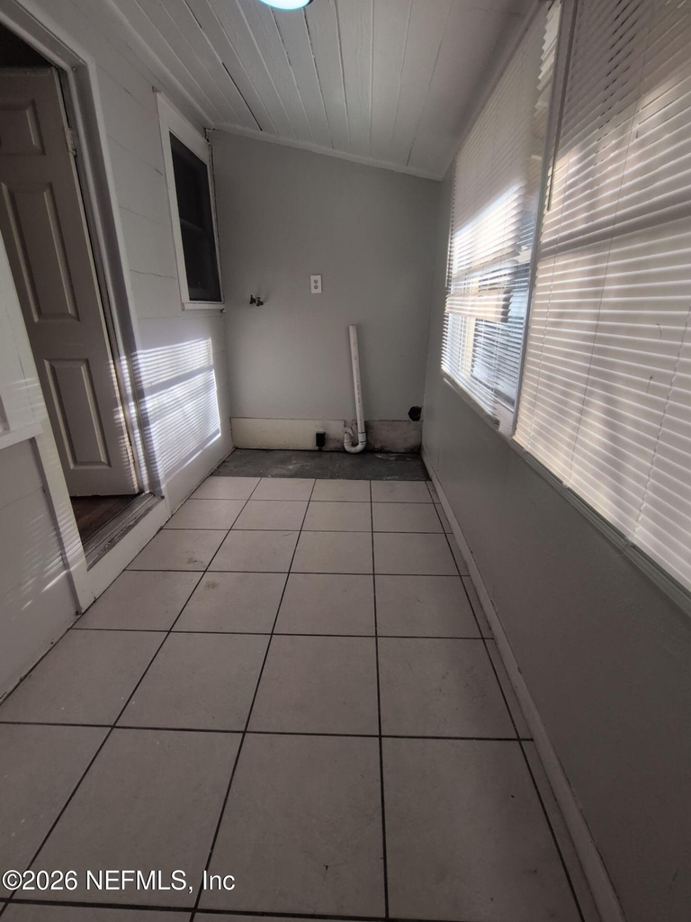1037 Detroit Street - Photo 12
