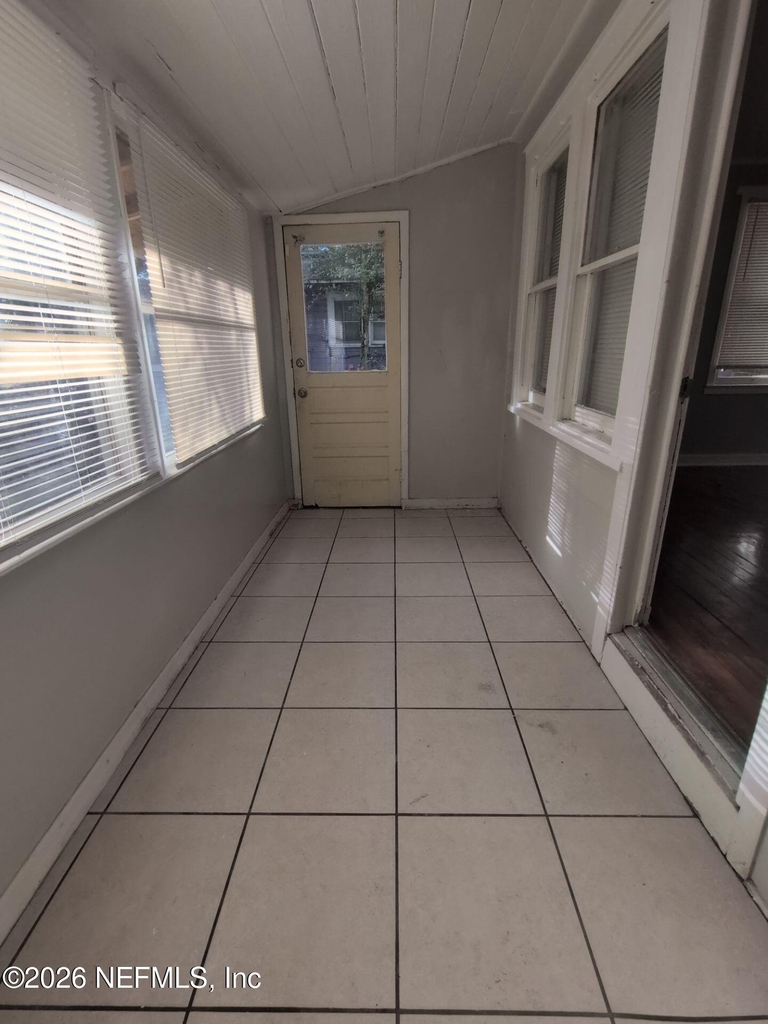 1037 Detroit Street - Photo 13