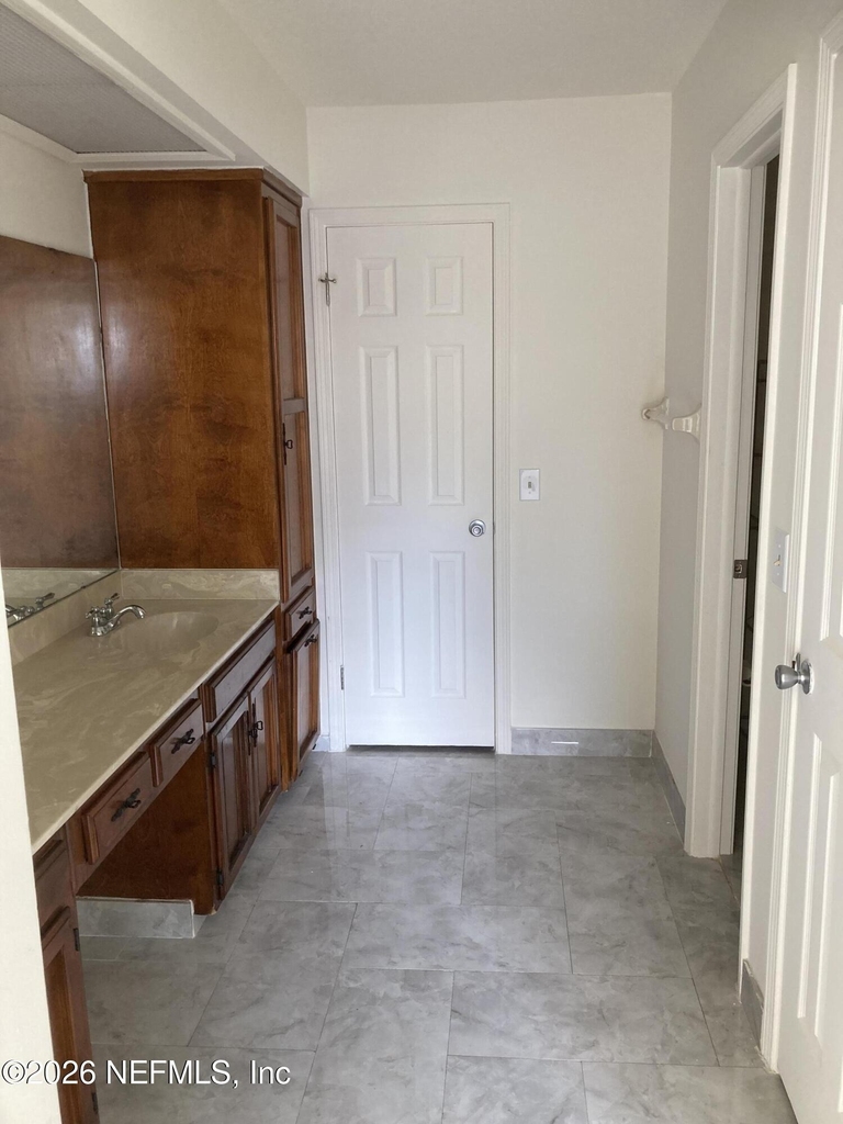 5240 River Park Drive - Photo 9