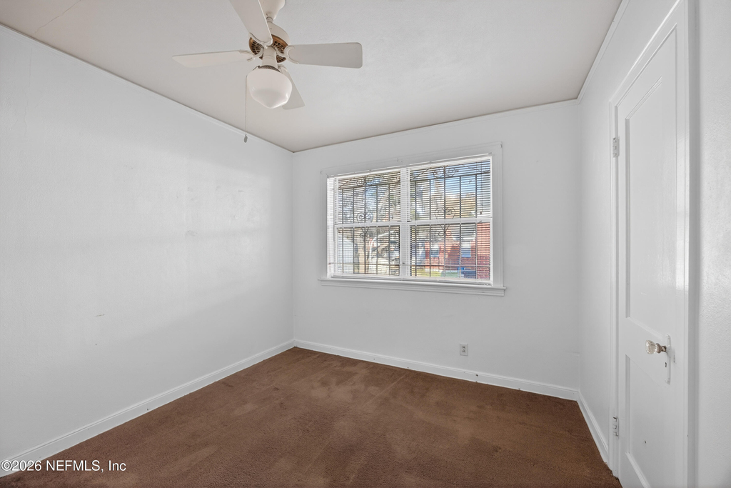 345 E 44th Street - Photo 18