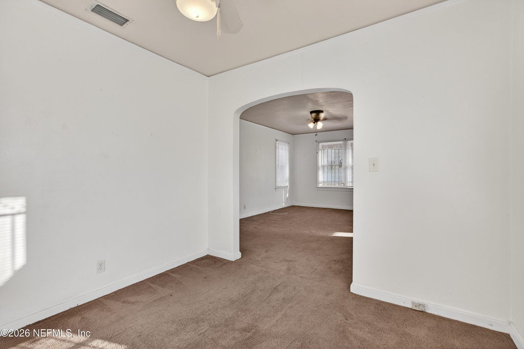 345 E 44th Street - Photo 10