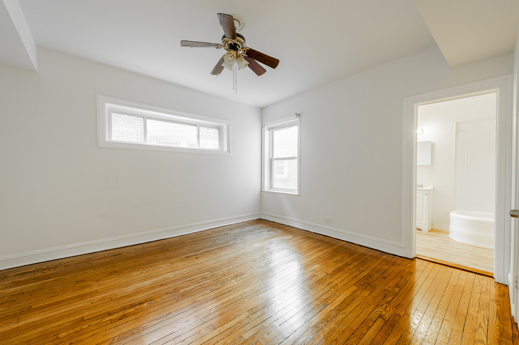 7831 S Kingston Avenue - Photo 5