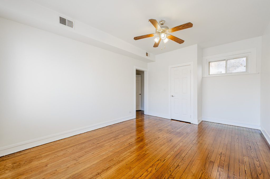 7831 S Kingston Avenue - Photo 18