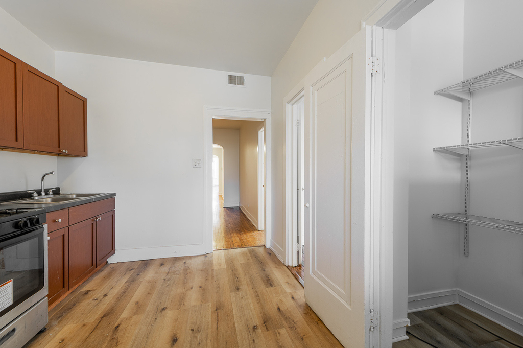 7831 S Kingston Avenue - Photo 14