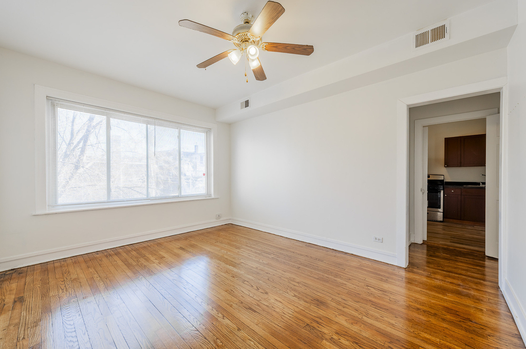 7831 S Kingston Avenue - Photo 17