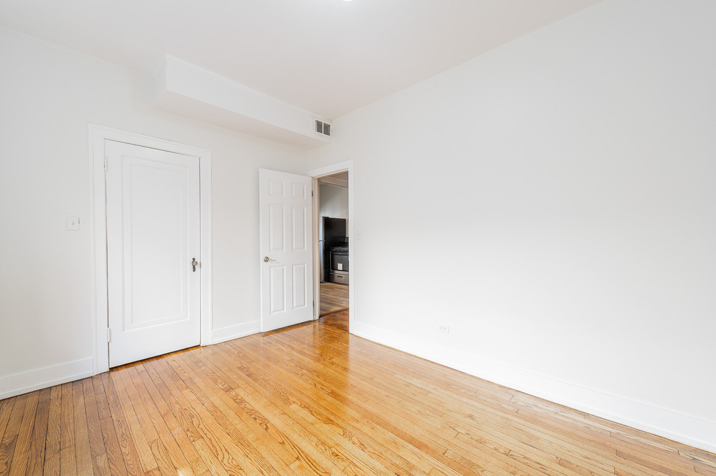 7831 S Kingston Avenue - Photo 20