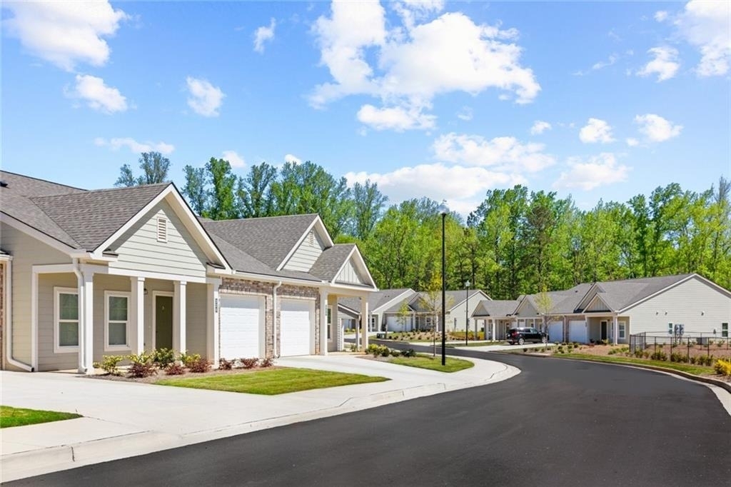 705 Charles Hardy Parkway - Photo 0