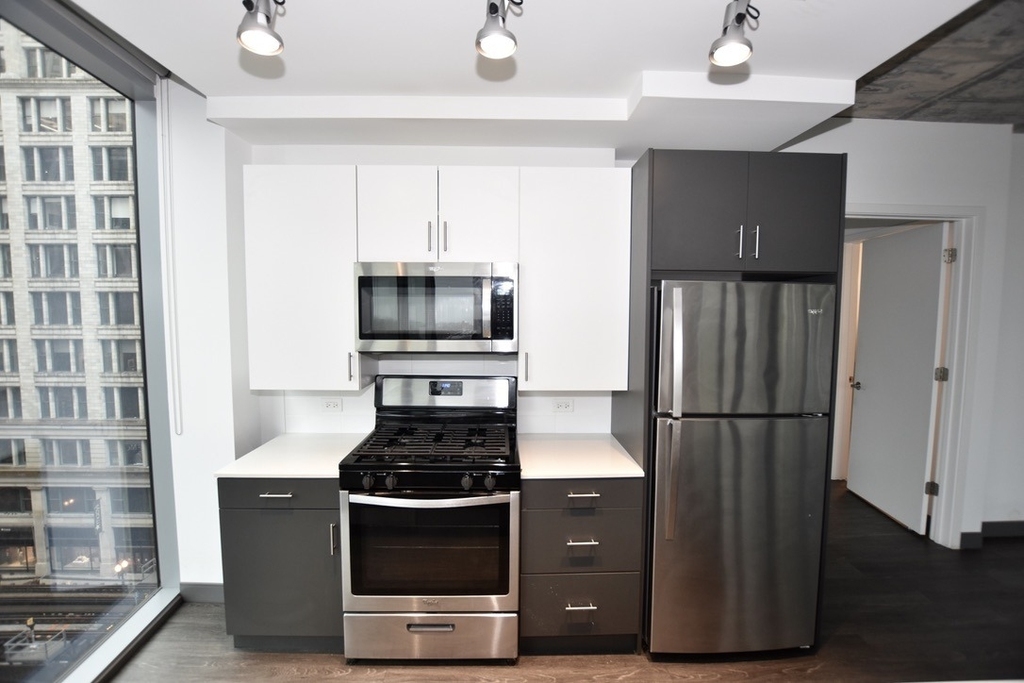 60 E Randolph Street - Photo 32